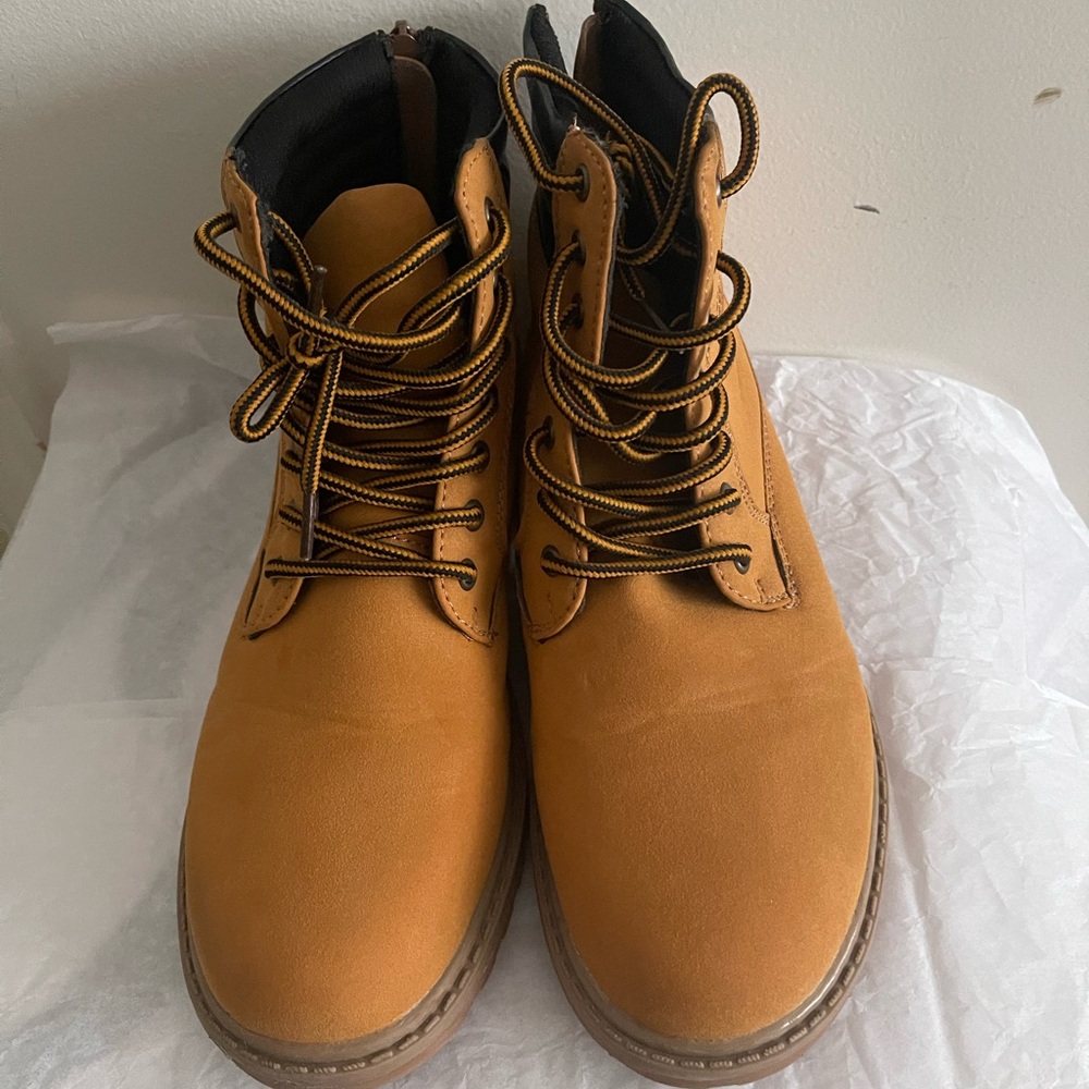 Tan Combat Moto Boots with Sturdy Rubber Sole